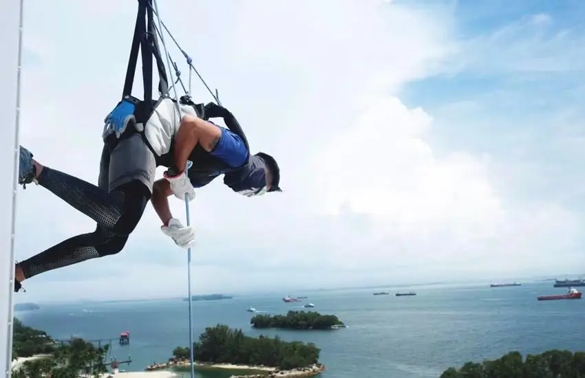 Bungy Jummp at AJ Hackett Sentosa
